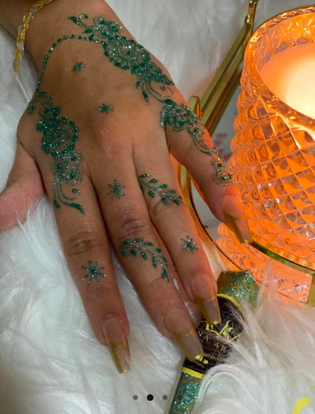 Zentrix Hair Straightener Brush + Free 2 Glitter Mehndi Cones